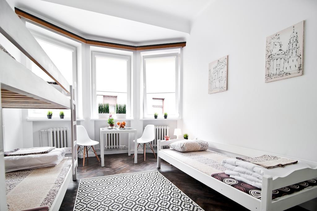 Extra Hostel "Easy Kaunas" Стая снимка