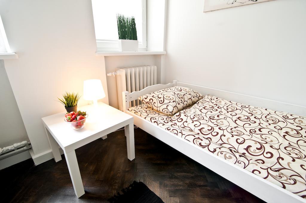 Extra Hostel "Easy Kaunas" Стая снимка