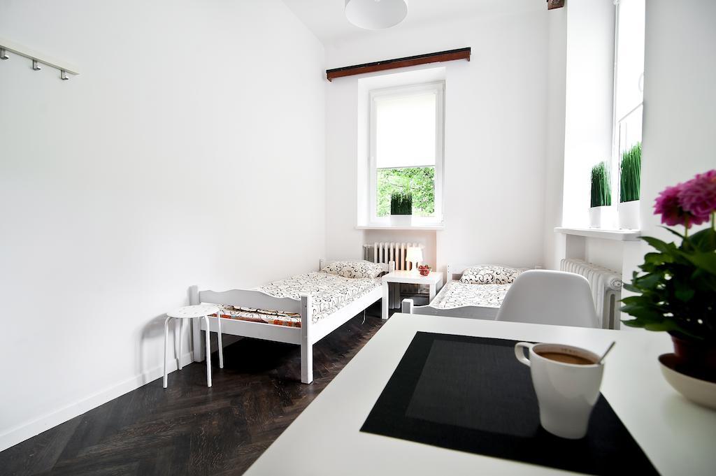 Extra Hostel "Easy Kaunas" Стая снимка